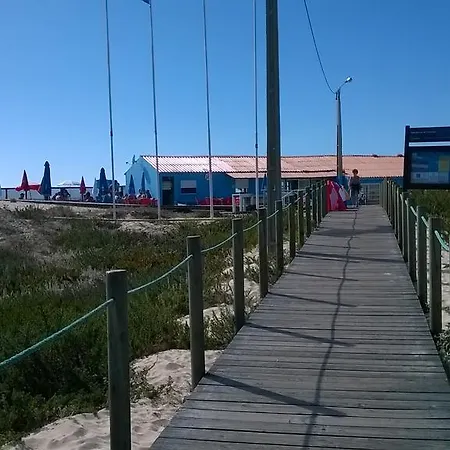 Quarto Moutadas Miramar, Oporto בית אירוח
