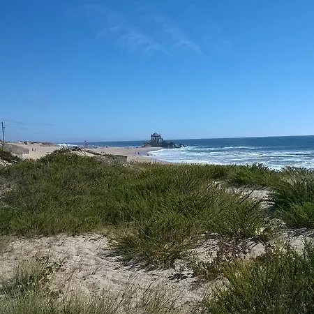 Quarto Moutadas Miramar, Oporto בית אירוח *